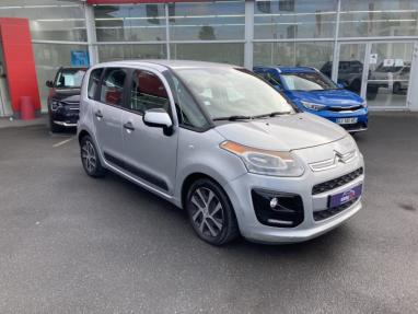 Voir le détail de l'offre de cette CITROEN C3 Picasso 1.6 HDi90 Confort de 2013 en vente à partir de 7 390 € 