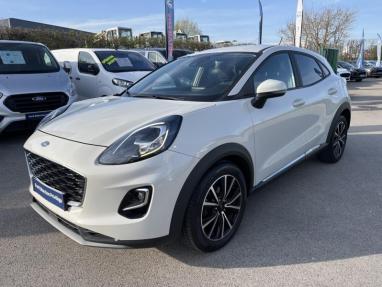 Voir le détail de l'offre de cette FORD Puma 1.0 EcoBoost 125ch mHEV Titanium 7cv de 2020 en vente à partir de 216.13 € / mois