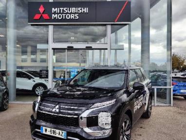 Voir le détail de l'offre de cette MITSUBISHI Outlander 2.4 PHEV 306ch Instyle 4WD de 2025 en vente à partir de 63 499 €