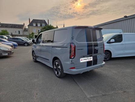 FORD Transit Custom Fg 320 L2H1 2.5 Duratec 232ch Hybride recheargeable Cabine Approfondie Sport CVT à vendre à Orléans - Image n°7