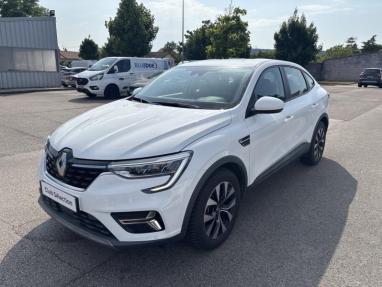 Voir le détail de l'offre de cette RENAULT Arkana 1.6 E-Tech 145ch Zen de 2022 en vente à partir de 215.63 €  / mois