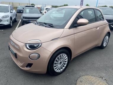Voir le détail de l'offre de cette FIAT 500 e 95ch Action de 2022 en vente à partir de 14 999 €