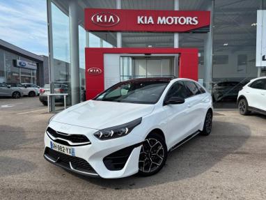 Voir le détail de l'offre de cette KIA ProCeed 1.5 T-GDI 160ch GT Line Premium DCT7 de 2022 en vente à partir de 394.55 €  / mois