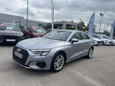 Voir le détail de l'offre de cette AUDI A3 Sportback 35 TFSI 150ch Mild Hybrid Business Executive S tronic 7 de 2023 en vente à partir de 275.08 € / mois