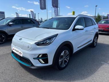 Voir le détail de l'offre de cette KIA e-Niro e-Premium 204ch de 2020 en vente à partir de 251.68 €  / mois