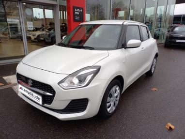 Voir le détail de l'offre de cette SUZUKI Swift 1.2 Dualjet Hybrid 83ch Avantage de 2023 en vente à partir de 138.04 €  / mois