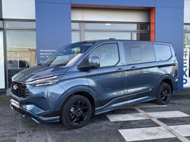 Voir le détail de l'offre de cette FORD Transit Custom Fg 320 L1H1 2.5 Duratec 232ch Hybride recheargeable Cabine Approfondie Sport CVT de 2025 en vente à partir de 51 999 € 