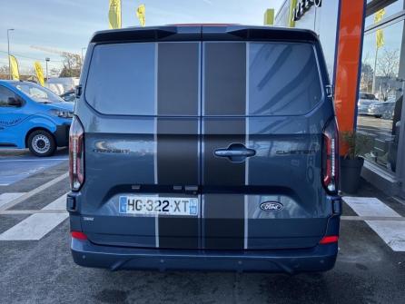 FORD Transit Custom Fg 320 L1H1 2.5 Duratec 232ch Hybride recheargeable Cabine Approfondie Sport CVT à vendre à Bourges - Image n°6